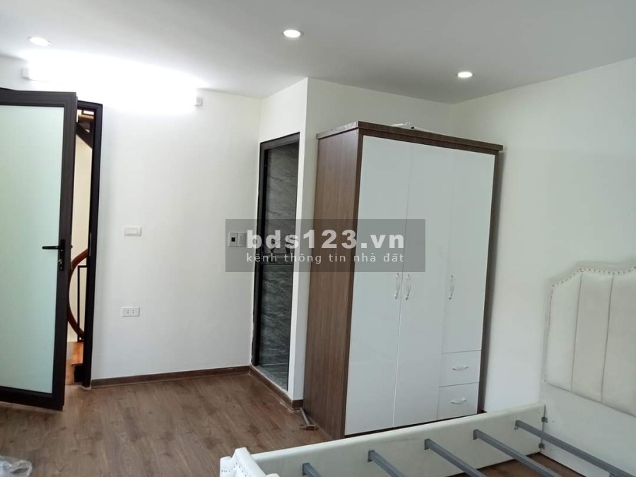 Bán nhà nguyên căn 4 tầng, diên tích 22m trong ngõ Trại Cá giá rẻ giá bán 2.2 tỷ, thương lượng