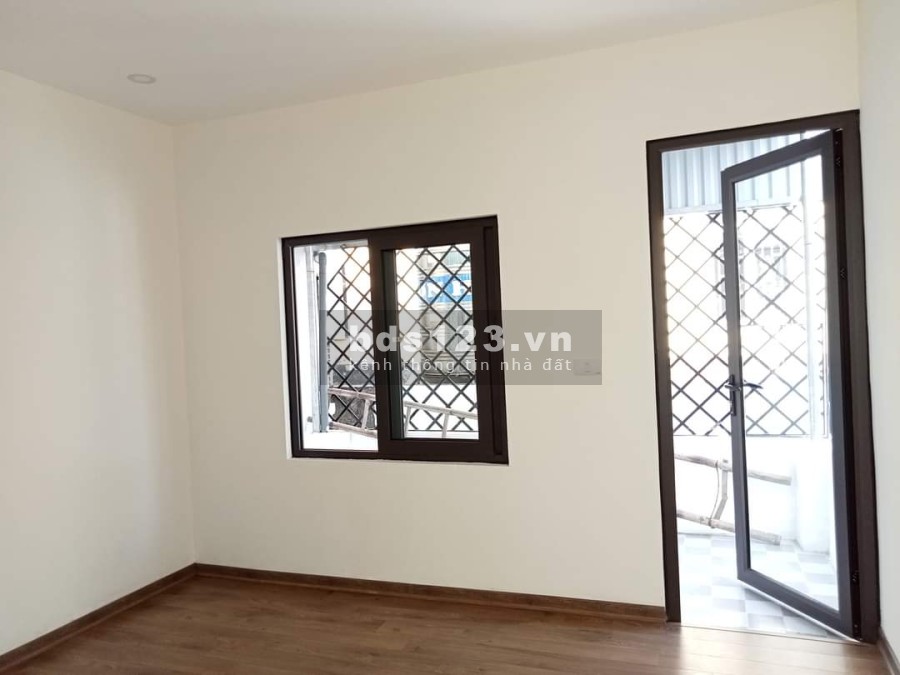 Bán nhà nguyên căn 4 tầng, diên tích 22m trong ngõ Trại Cá giá rẻ giá bán 2.2 tỷ, thương lượng