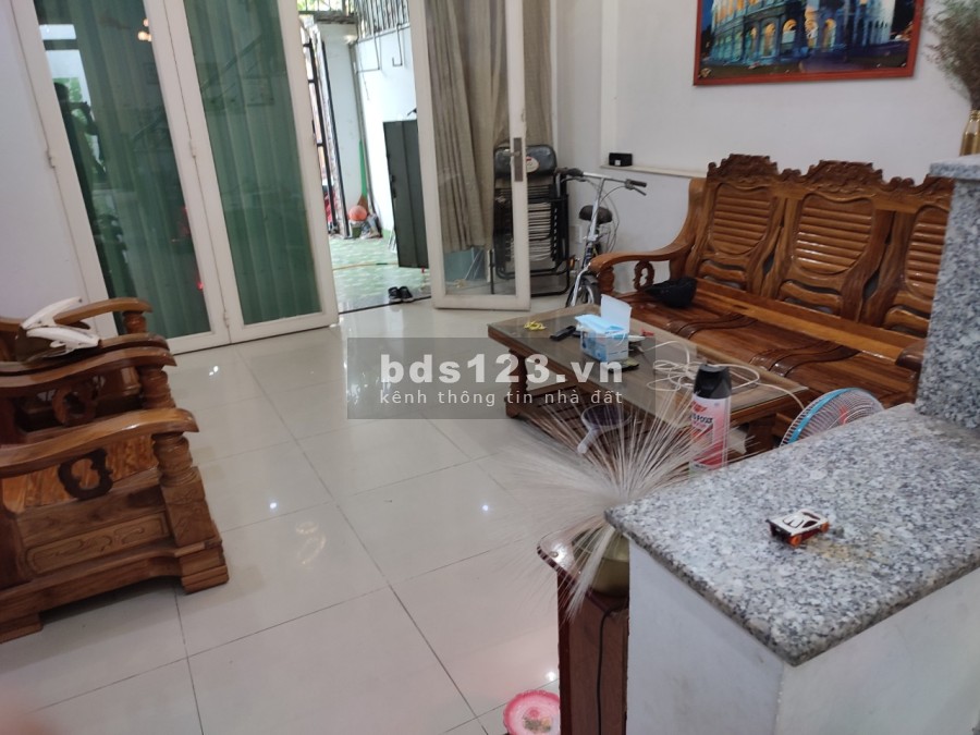 Nhà Thuê Nội Thất, Sân Ô Tô, 7 Triệu, trệt, 2 lầu Thạnh Xuân 24, Quận 12.