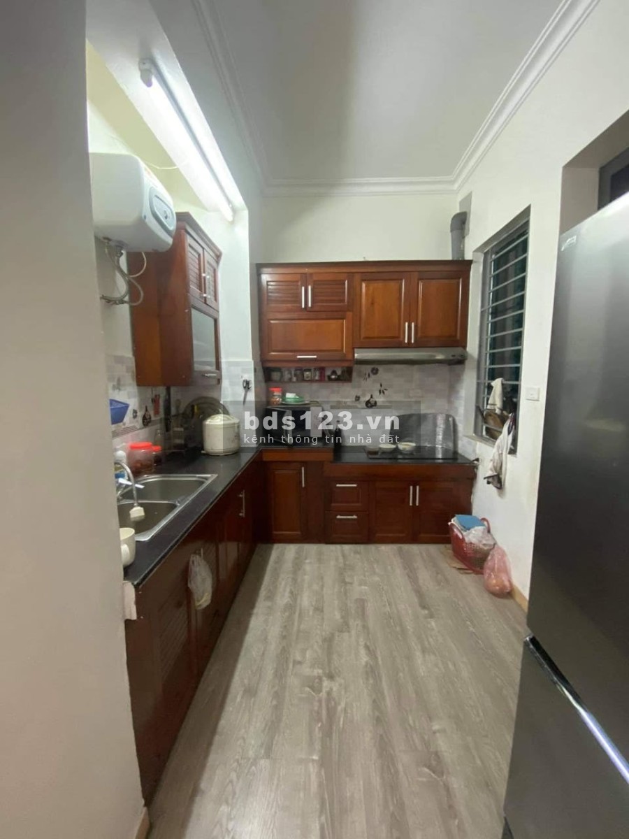 Bán nhà Ngọc Thụy Quận Long Biên diện tích sử dụng 60m², TM 8m, giá hạt rẻ 2,5 tỷ