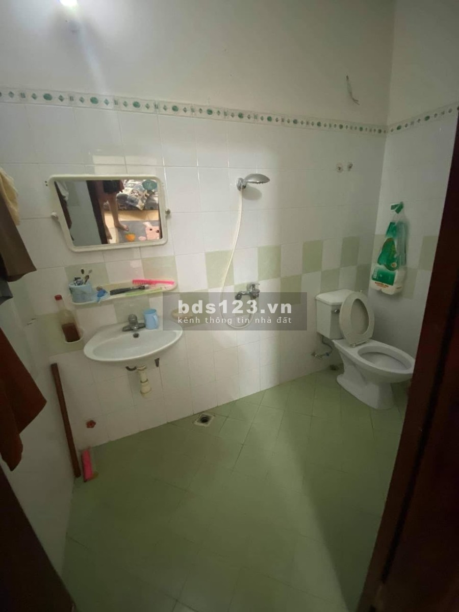 Bán nhà Ngọc Thụy Quận Long Biên diện tích sử dụng 60m², TM 8m, giá hạt rẻ 2,5 tỷ