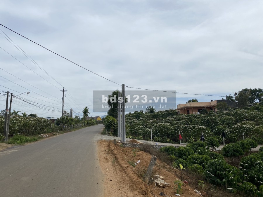 Bán lô đất 2 mặt tiền diện tích sử dụng 250m2 thổ cư 200m. Chợ Củ Lộc An - Bảo Lộc