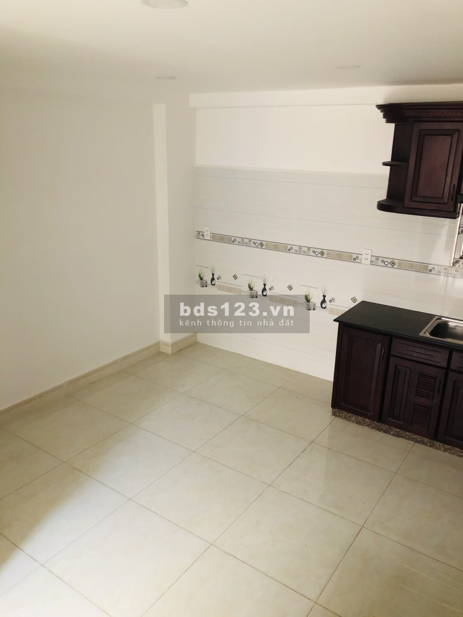 Bán nhà đường Đồng Xoài phường 13 Quận Tân Bình 3 lầu giá 7.8 tỷ thương lượng chính chủ