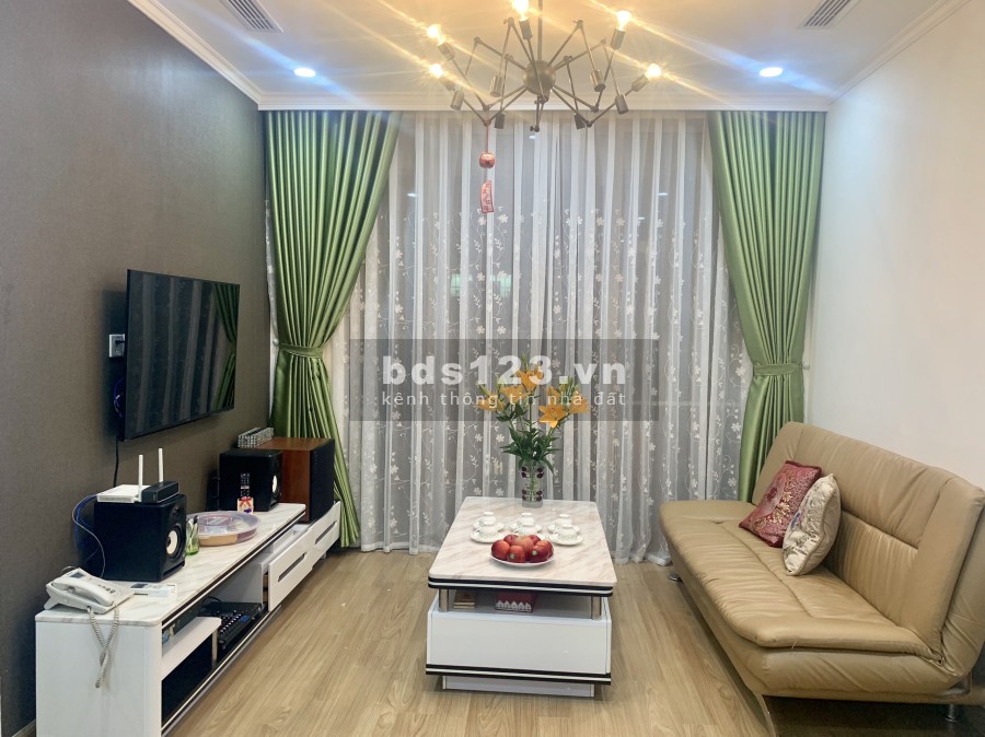 Bán cắt lỗ căn diện tích 52m2 tòa A1 Vinhomes Gardenia, full nội thất, giá bán chỉ 2.3 tỷ