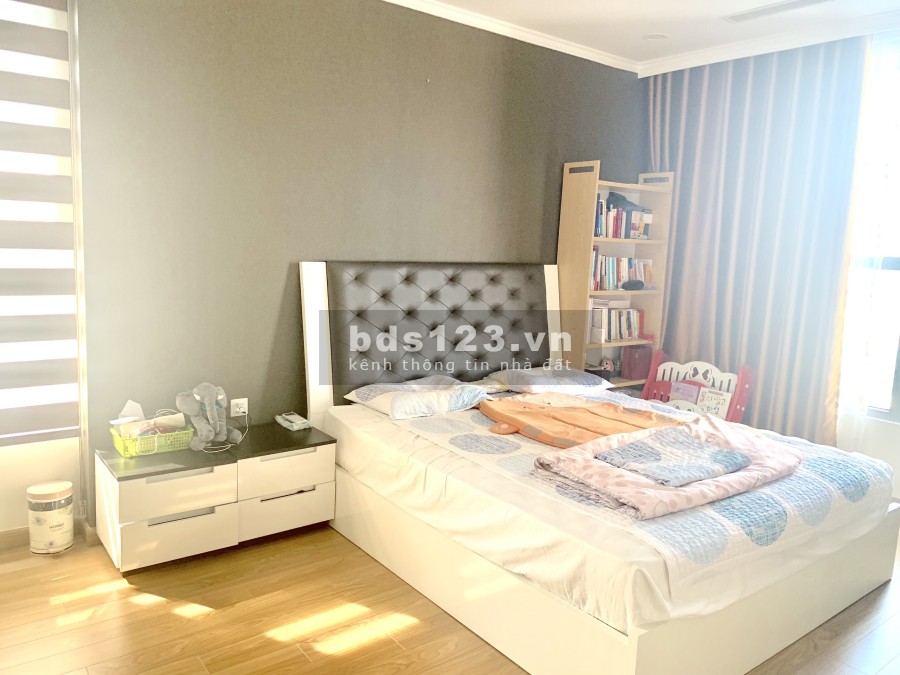 Bán cắt lỗ căn diện tích 52m2 tòa A1 Vinhomes Gardenia, full nội thất, giá bán chỉ 2.3 tỷ