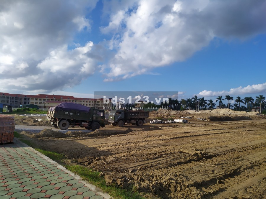 Bán lô đất 100m2 dự án Hoàng Hà Riverside ngay gần Cầu Rào 2. LH: 0702.286.635