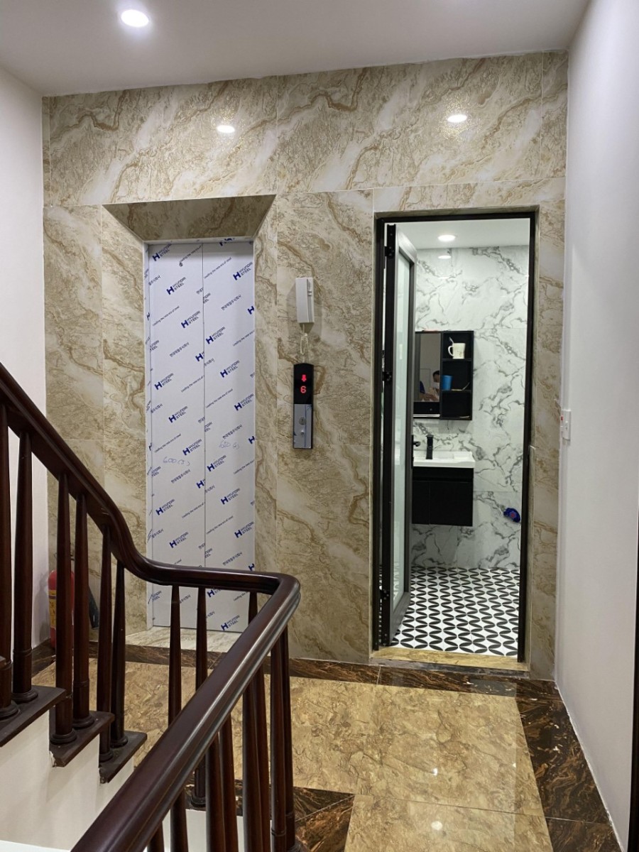 Nhà đẹp phố Minh Khai, Hai Bà Trưng, dt 75m2, 7 tầng đúc kiên cố, thang máy, giá 13.9 tỷ