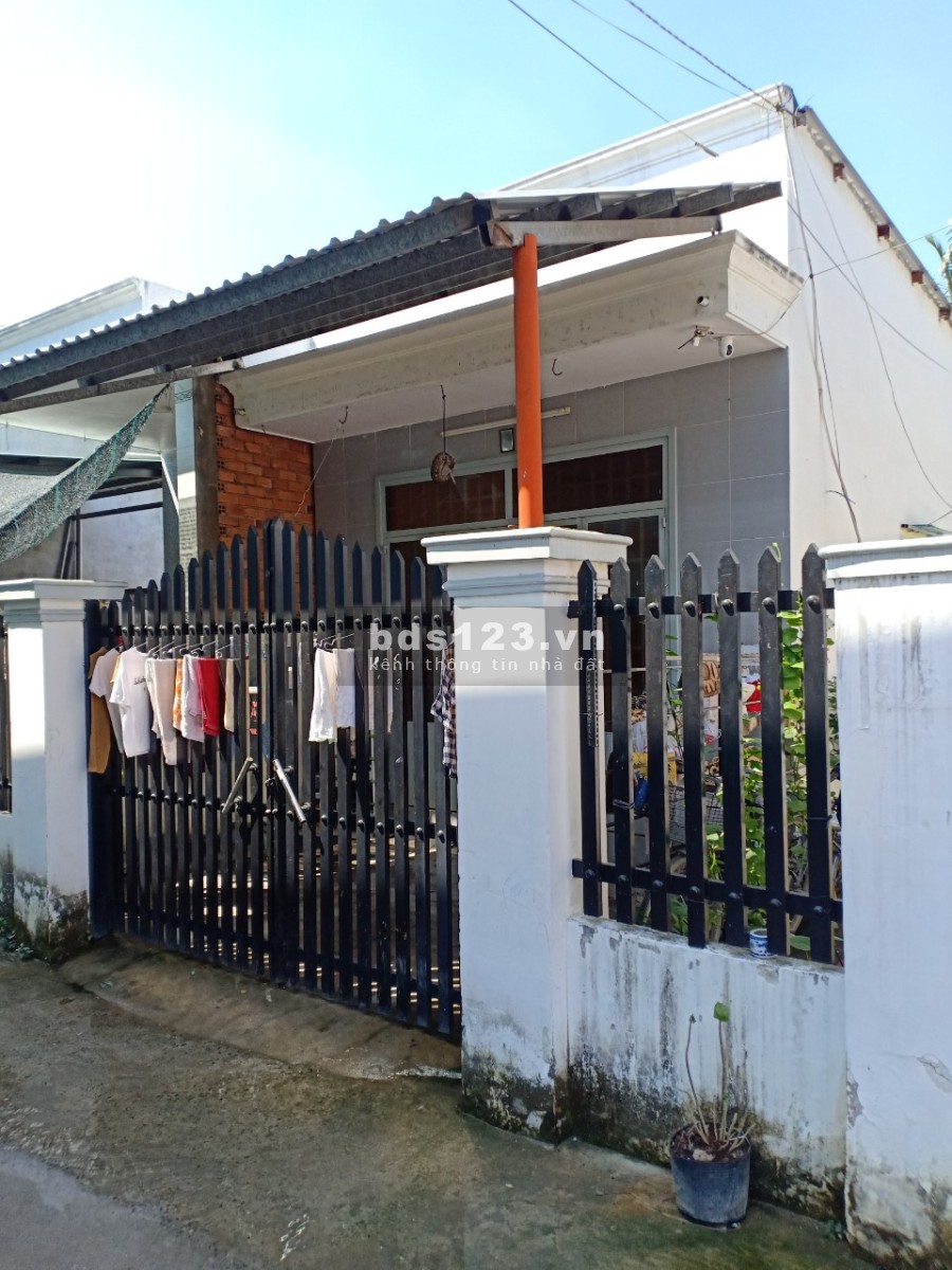 Bán nhà + dãy trọ 5 căn Quận 12. Hẻm 1/ Xe Hơi. 8 tỷ - 232m2 thổ cư.