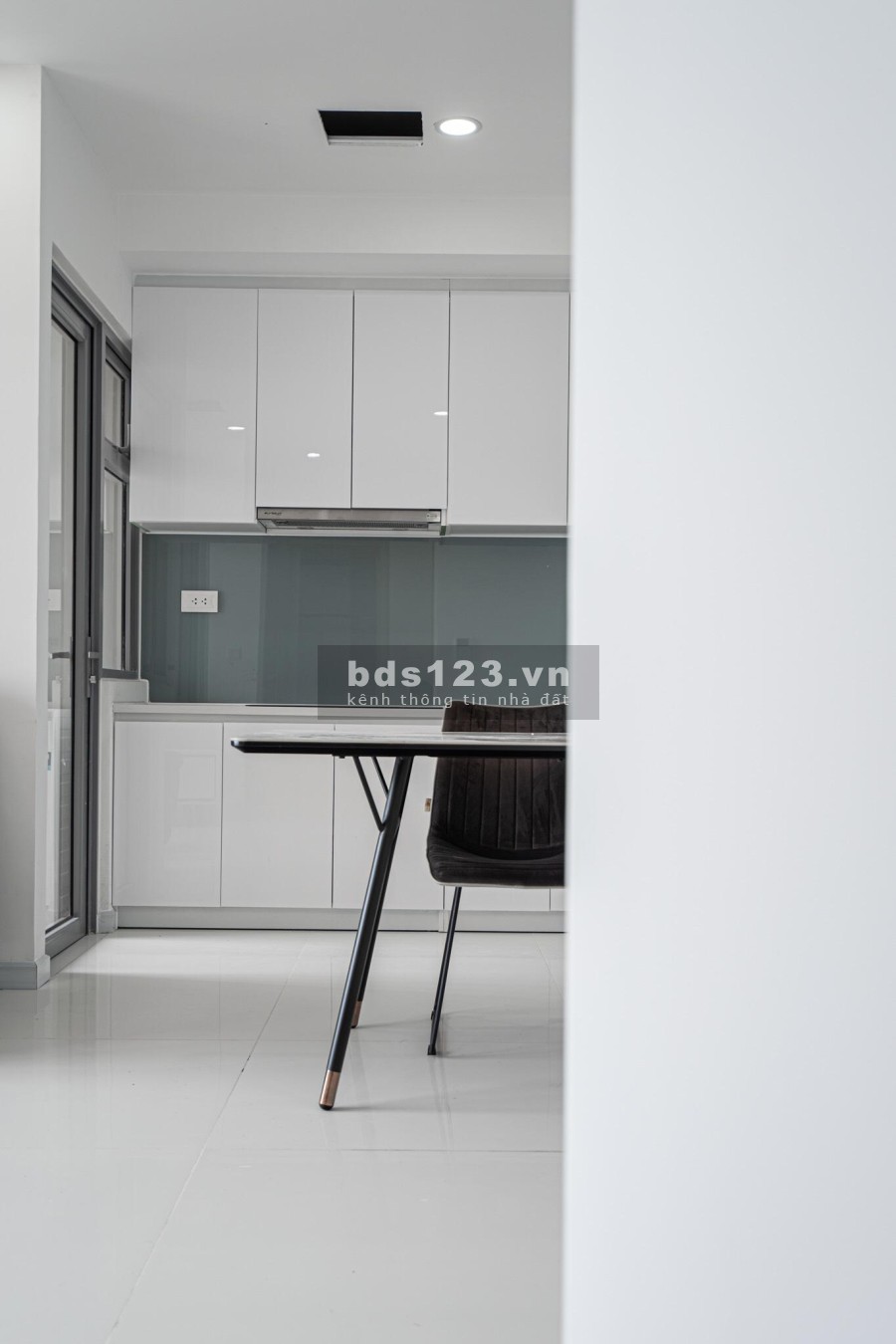 Cho thuê 3PN chung cư Palm Heights Full nội thất chỉ 18 triệu/tháng liên hệ 0986225022
