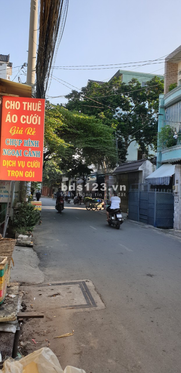 Mặt tiền kinh doanh diện tích sử dụng 72m2, nhà ngang 4m, thông Lê Văn Quới – Bình Long