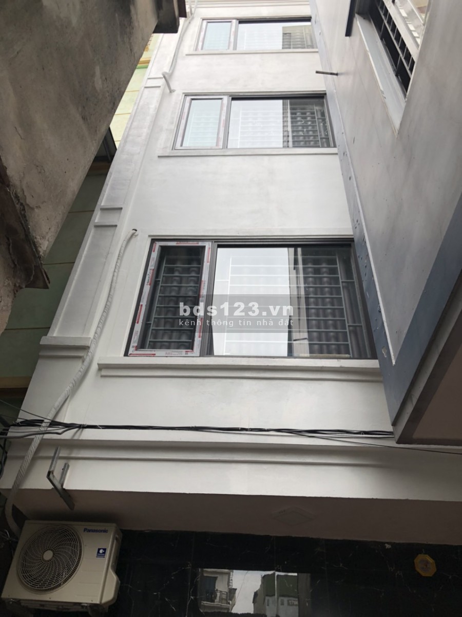 Còn 1 căn duy nhất phố Lê Quang Đạo vừa hoàn thiện xong diên tích 32m2 giá hơn 2 tỉ