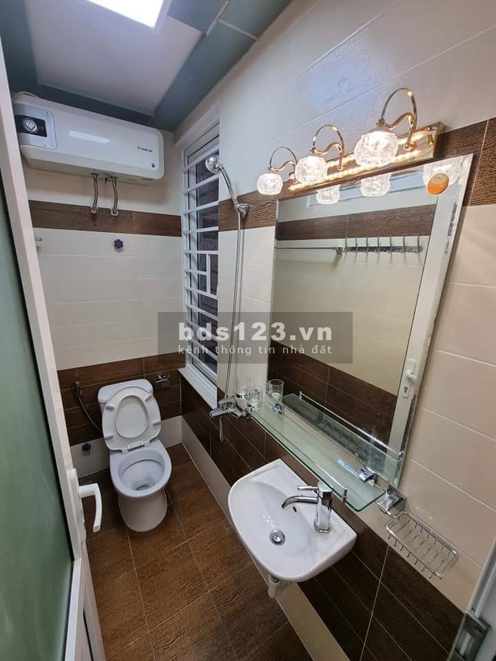 Bán nhà Đức Diễn, ô tô đỗ 24/24, mặt tiền 6m, view hồ giá bán chỉ 55 triệu/m2 thương lượng