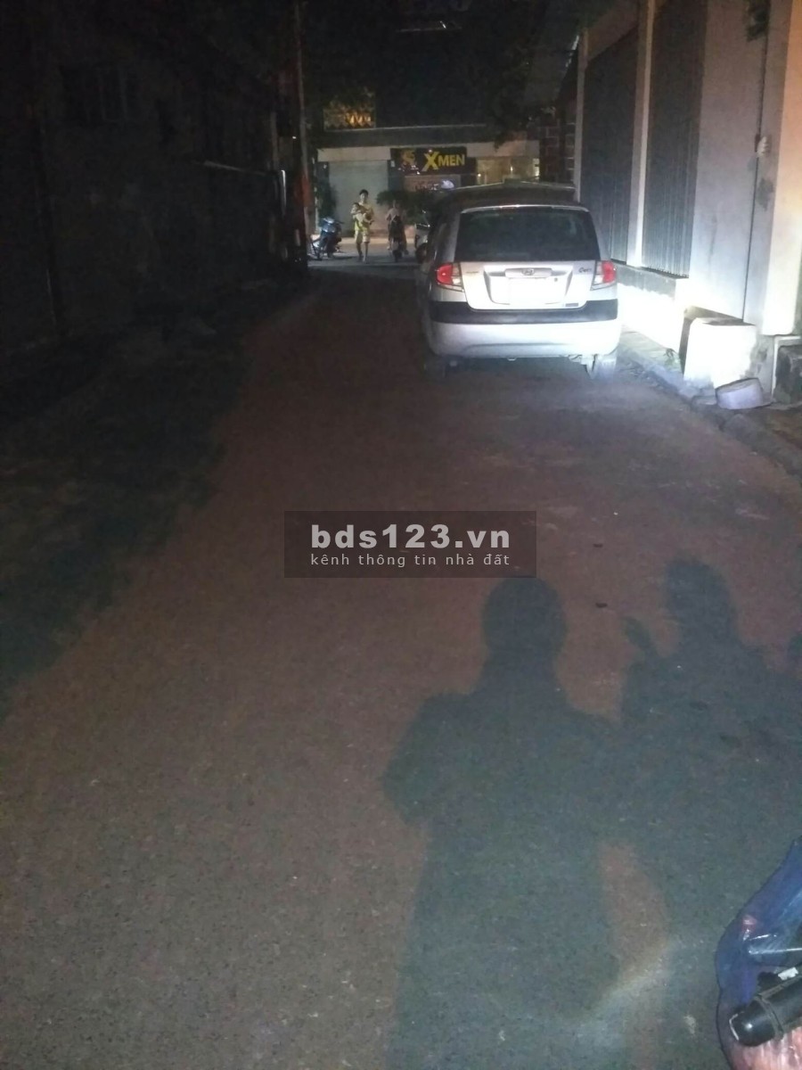 Bán nhà Đặng Xá, Gia Lâm, ô tô vào nhà, diện tích sử dụng 100m2, giá bán chỉ 2.9 tỷ