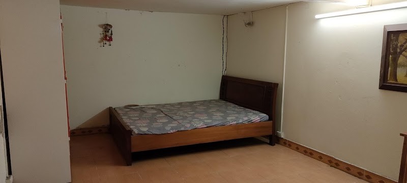 Bán nhà nguyên căn dt 40m2, Phúc Tân, quận Hoàn Kiếm ở ngay, mặt tiền 4m giá 2,98 tỷ