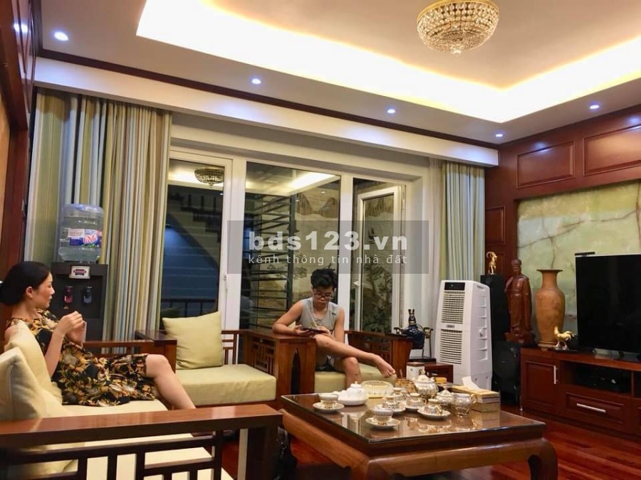 Bán nhà nguyên căn phố Trần Cung, ô tô đỗ cử giá nhỉnh 6 tỷ sổ đổ chính chủ, bàn giao ngay