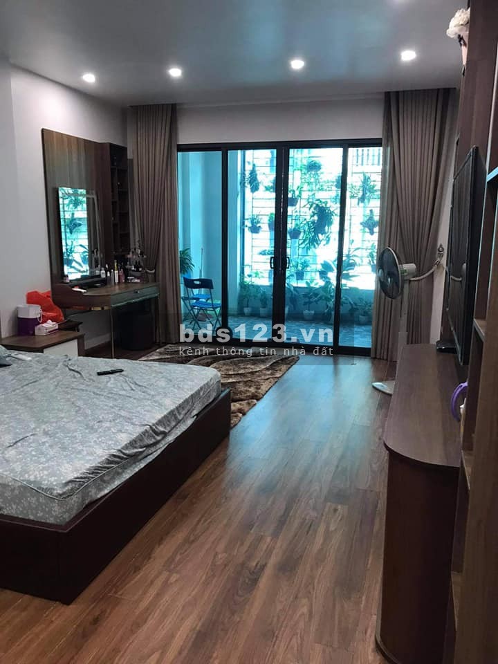 Bán nhà Thái Hà Đống Đa lô góc, ban công đón bình minh, ô tô dtsd 72m2 mt 5m giá 7.8 tỷ
