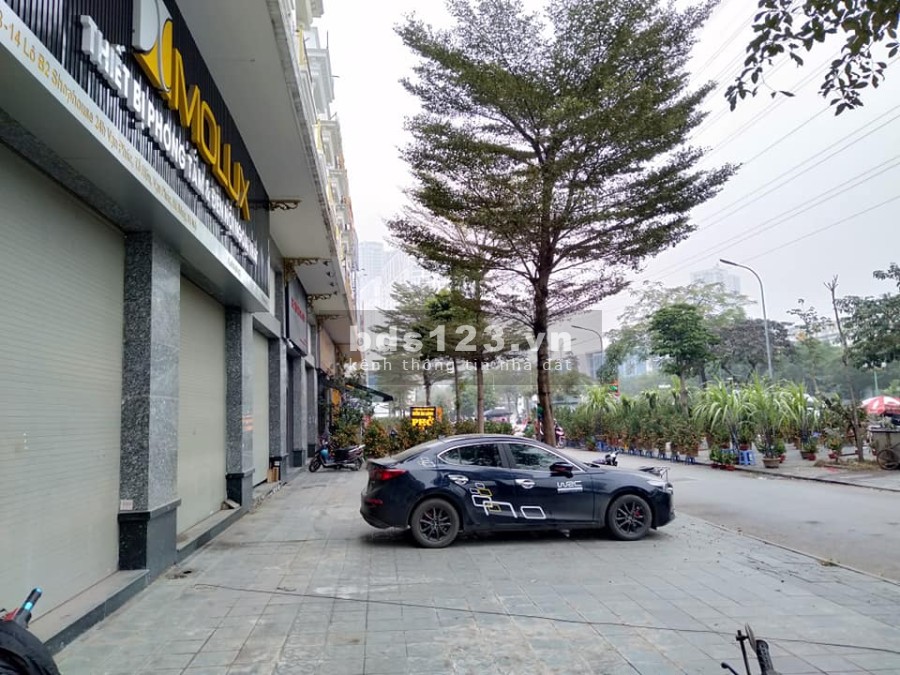 Siêu đỉnh, biệt thự Vạn Phúc – Hà Đông, 30m ra Tố Hữu 4 tầng, LÔ GÓC, DT 200m2 vị trí đỉnh chỉ 18 tỷ.