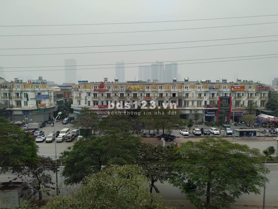 Siêu đỉnh, biệt thự Vạn Phúc – Hà Đông, 30m ra Tố Hữu 4 tầng, LÔ GÓC, DT 200m2 vị trí đỉnh chỉ 18 tỷ.