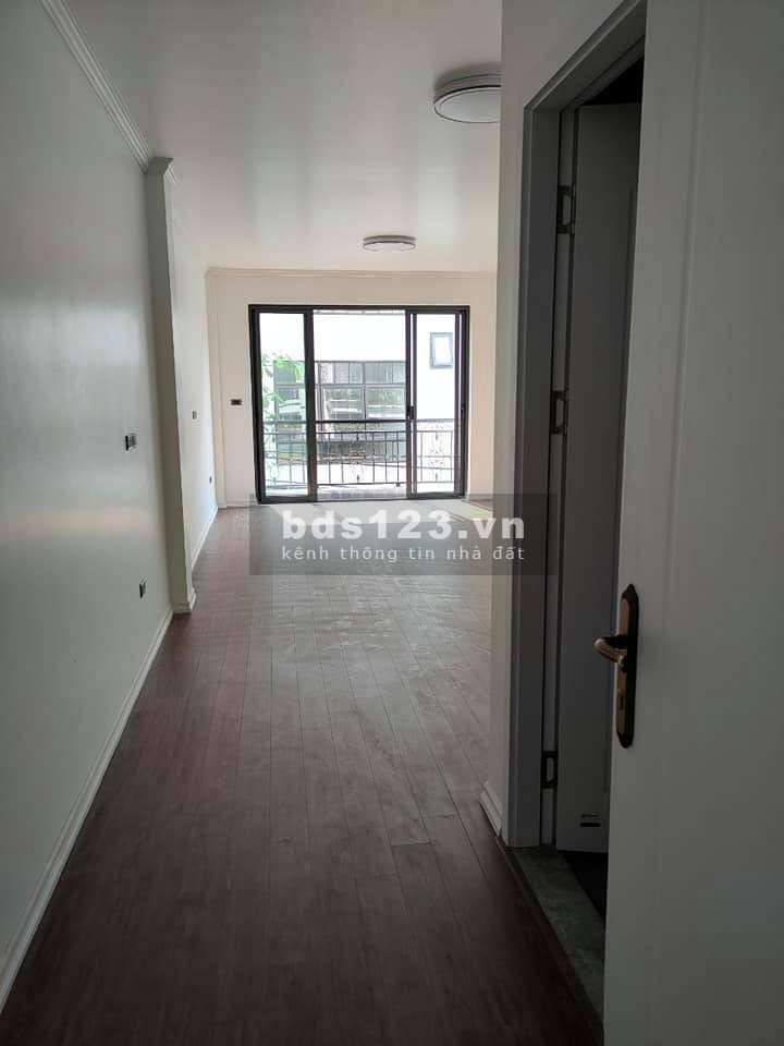 Bán nhà 5665m2, phân lô ô tô tránh, thang máy, ở kết hợp văn phòng khu Vip Lâm Hạ, giá 9.5 tỷ