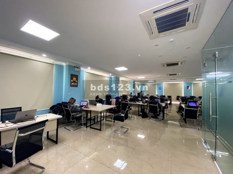 Văn phòng rẻ diện tích 110m2, 160m Khuất Duy Tiến nội thất cơ bản cho thuê giá rẻ