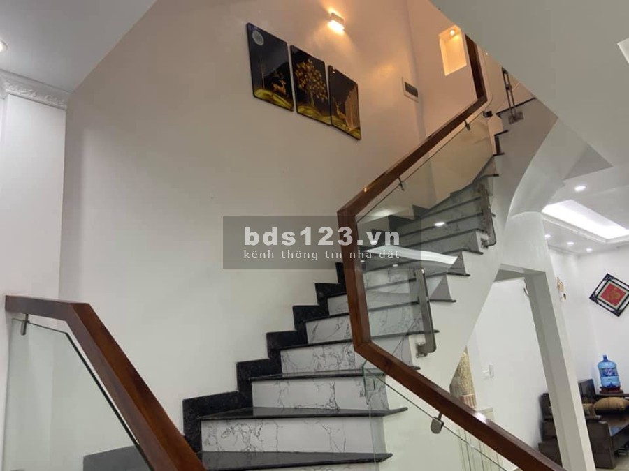 Bán nhà hiếm có liền kề mặt phố. Quận Hà Đông, vừa ở vừa kinh doanh, có lộc, nhỉnh 8 tỷ