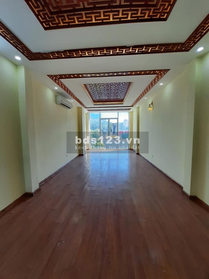 Bán nhà mới khu hiếm đúc 5 tầng kinh doanh. 2 mặt thoáng đường Nguyễn Trãi sổ đẹp