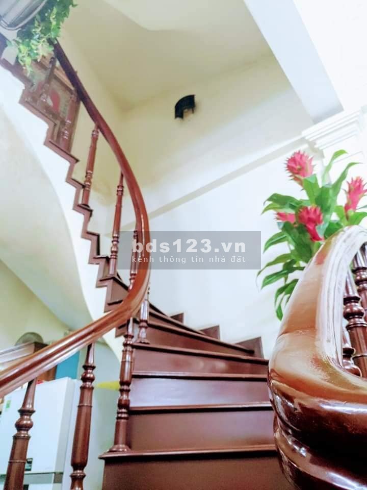 Trung tâm phố cổ mặt phố, dtsd 37m2 5 tầng, giá 7x tỷ, Bà Triệu Quận Hai Bà Trưng, kinh doanh