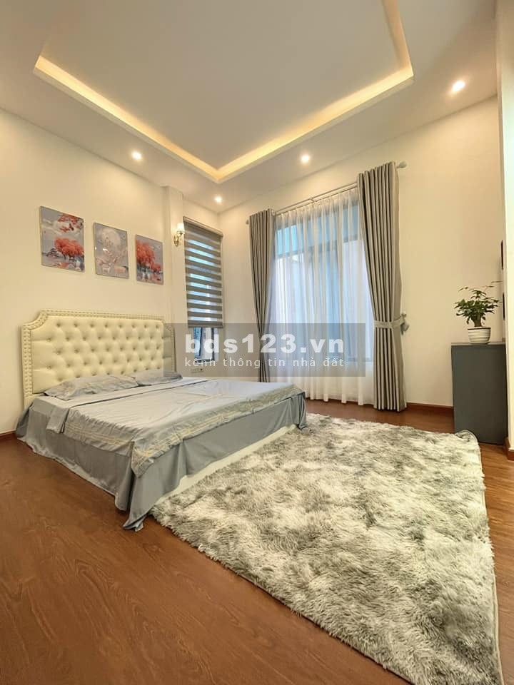 Nhà 2 mặt thoáng diện tích 34m2 4 tầng ngõ 139 Nguyễn Ngọc Vũ, chỉ 4.35 tỷ. LH 0392969999