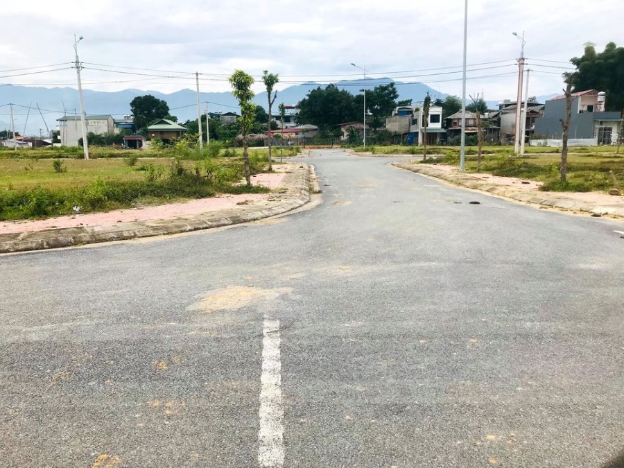 Bán đất du lịch thị xã Nghĩa Lộ Yên Bái, diện tích 120m2, giá 1.7 tỷ, bớt lộc cho khách