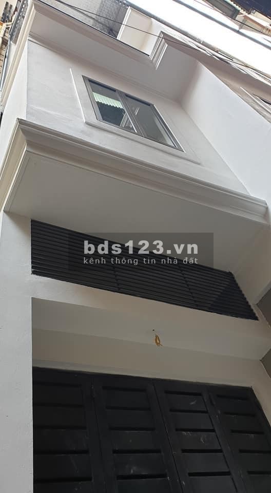 Nhà mặt tiền rộng 6m, dtsd 50m2 4 tầng ngõ 445 Nguyễn Khang chỉ 5,2 tỷ, LH 0392969999