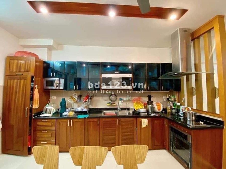 Gia đình cần bán Siêu Phẩm Phố Thái Hà phân lô tổng cục Chính Trị nhà đẹp lô góc gara ô tô