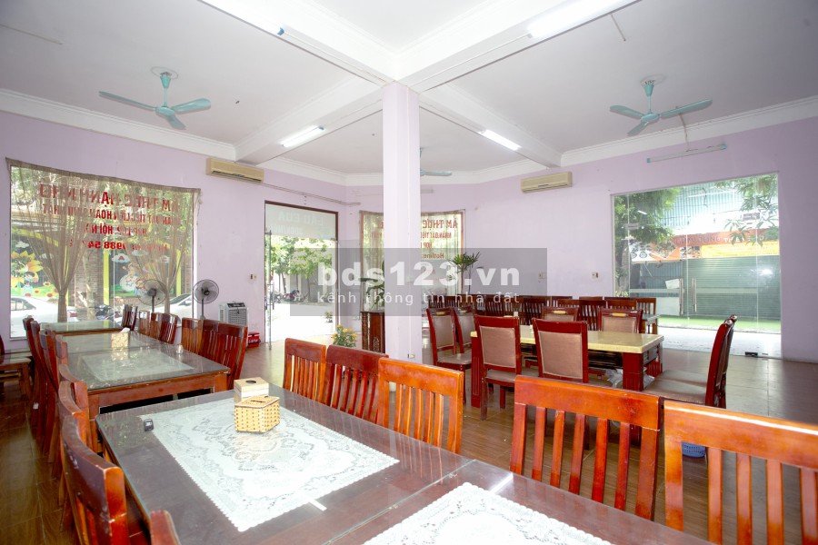 Siêu đỉnh, biệt thự Vạn Phúc – Hà Đông, 30m ra Tố Hữu 4 tầng, LÔ GÓC, DT 200m2 vị trí đỉnh chỉ 18 tỷ.