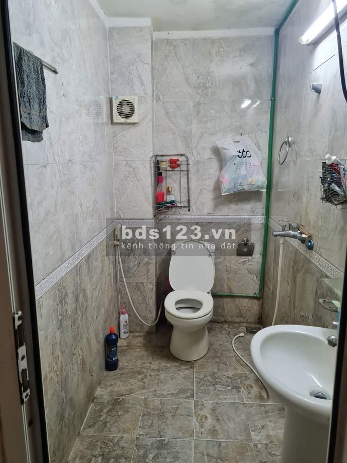 Cần bán nhà nguyên căn Tô Vĩnh Diện dt 40m2 giá 5.25 tỷ 10m ra phố khu dân trí cao