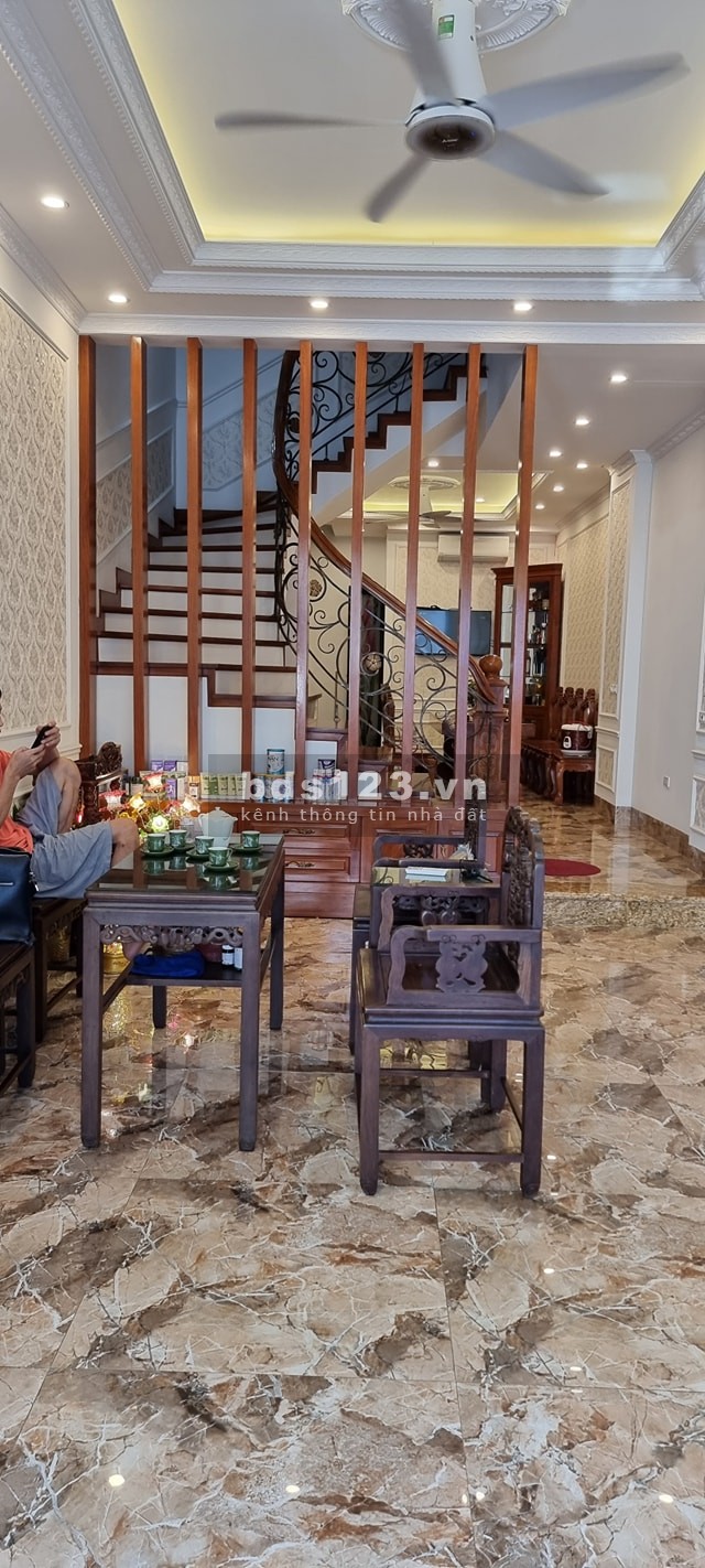 Bán nhà hàng xóm Timescity - Khu phân lô, đường oto tránh khu dân trí cao lh 0973357014