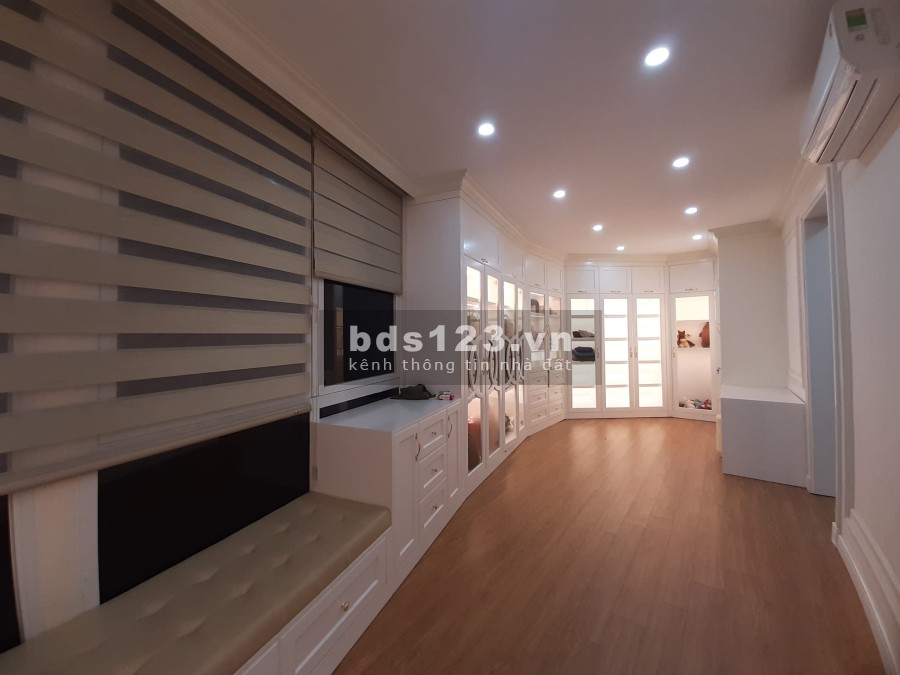 Bán biệt thự nhà vườn 671 Hoàng Hoa Thám mới đẹp dt 129m2 mặt tiền 5.9m, giá 5.5 Tỷ
