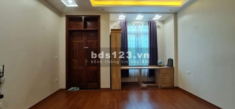 Bán Nhà Việt Hưng 75 M2, 5 Tầng, Ô Tô Tránh, Kinh Doanh. LH 0974.495.524