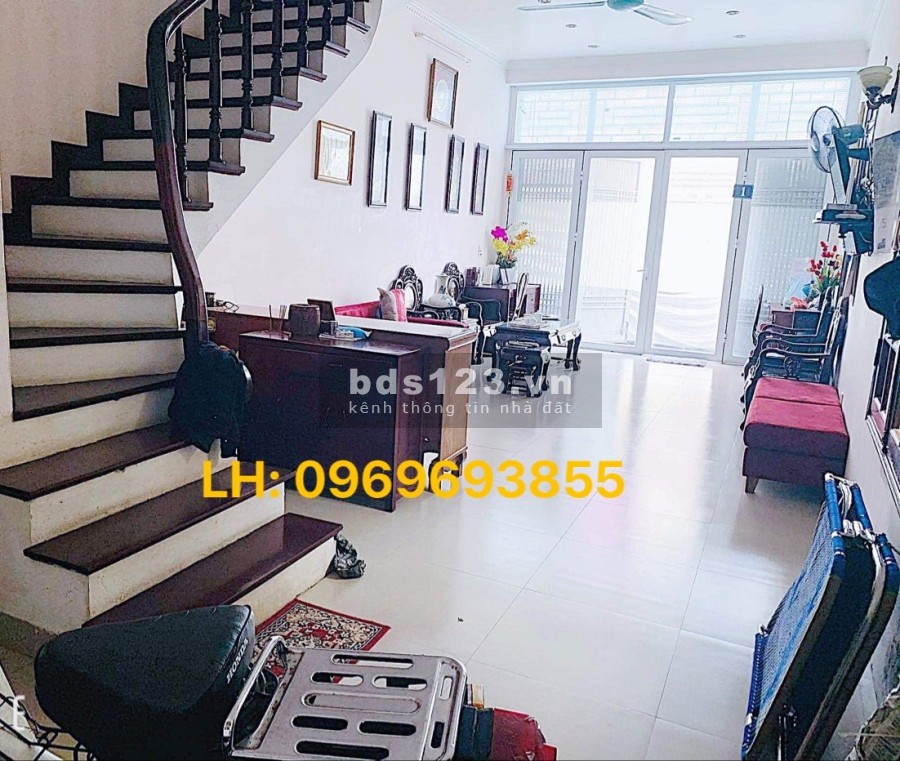 Bán phân lô lô góc ô tô kinh doanh gara Láng Quận Cầu Giấy dt 55m2 5 tầng, mt 4.5m, LH 0969693855