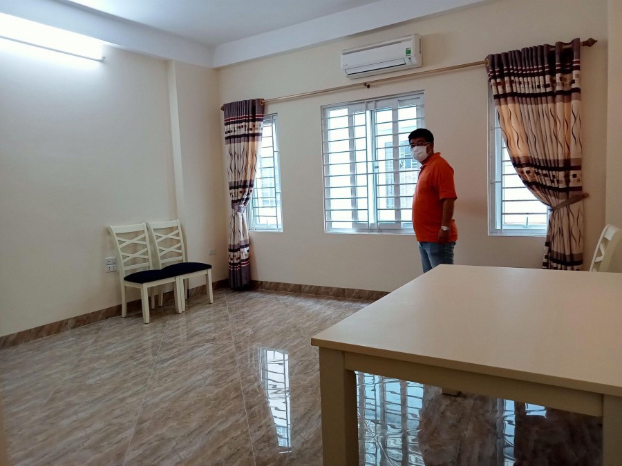 Ngọc Thuỵ ngõ như Phố, ô tô tránh, 35m, 5 tầng, mt 4.8m. LH 0909258391