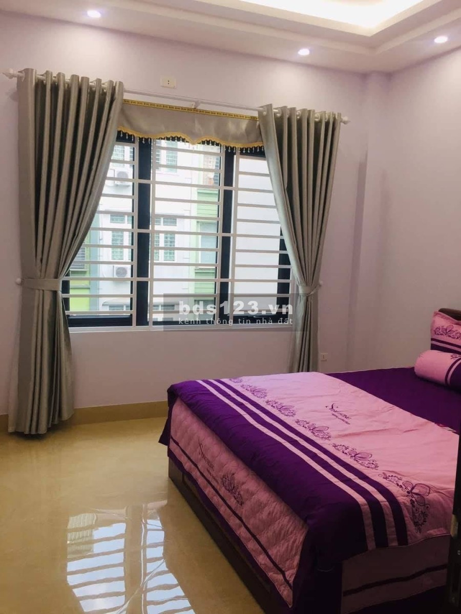 Bán nhà lô góc,ô tô vào nhà,đường thông phố Ngọc Thụy, Long Biên, 95m2, 4 tầng, giá 8,1 tỷ