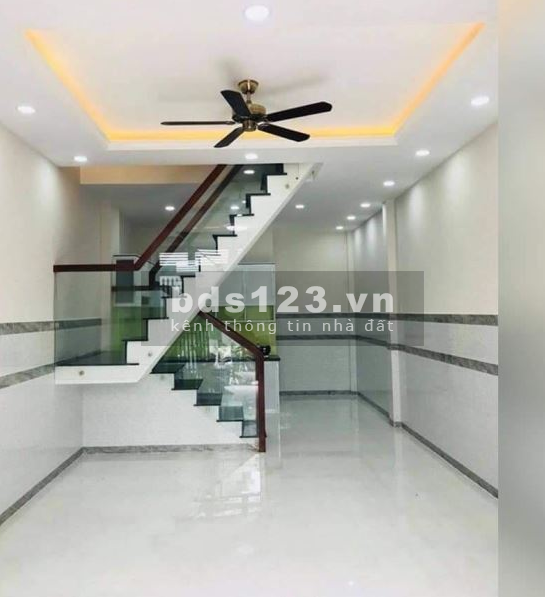 Chính chủ bán gấp nhà mới 3 tầng 3pn Lê Văn Quới giá bán chỉ 2,6 tỷ sổ hồng riêng, lhcc