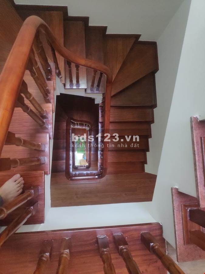 Bán nhà, Trần Thái Tông, 47m, lô góc, 7 chỗ vào nhà giá bán chỉ 6.25 tỷ sổ đỏ sẵn sàng giao nhanh