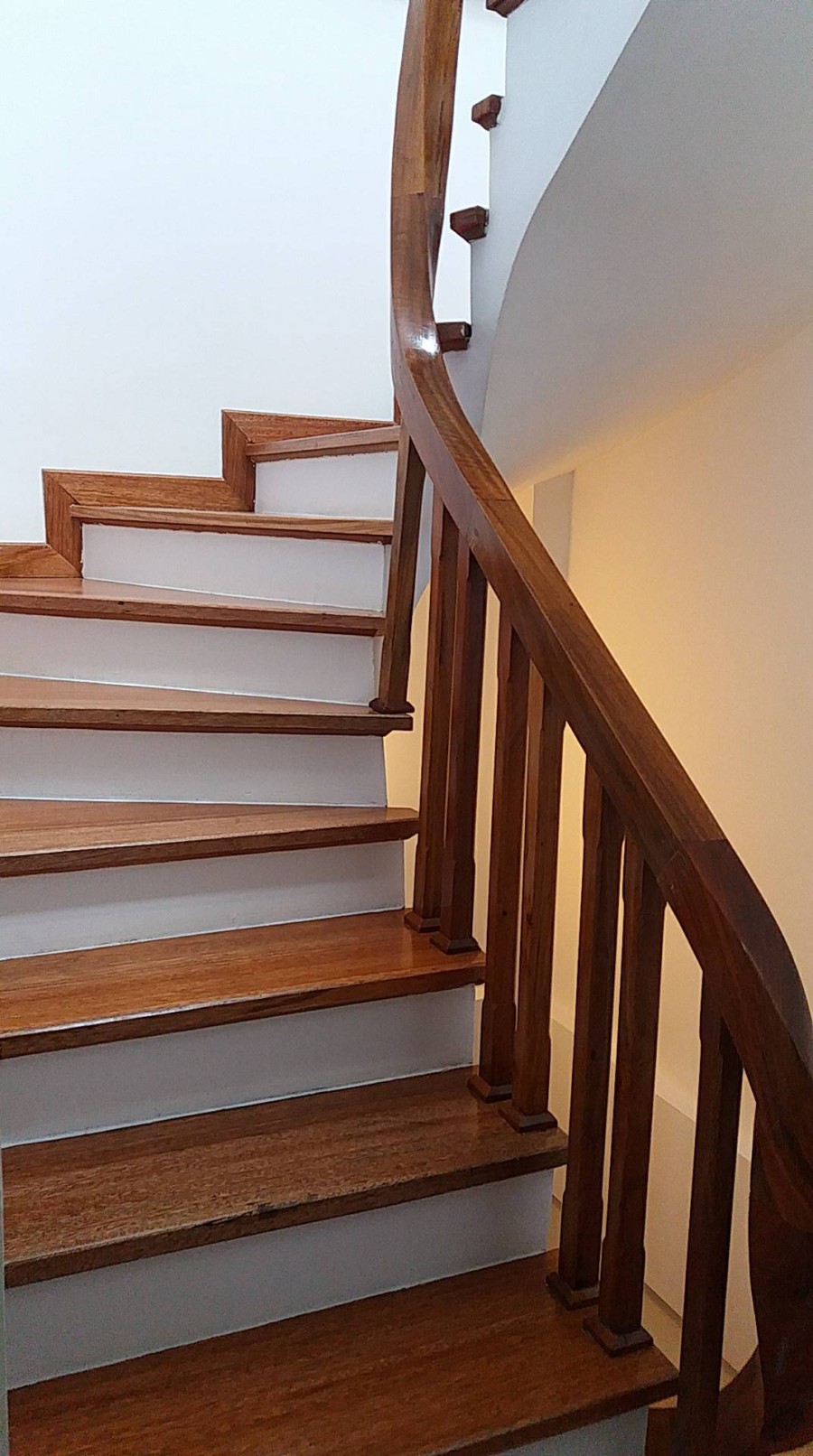 Chính chủ bán nhà 521 Trương Định, Thịnh Liệt 48m2, kinh doanh, 5 tầng mới, 5.3 tỷ ô tô đỗ