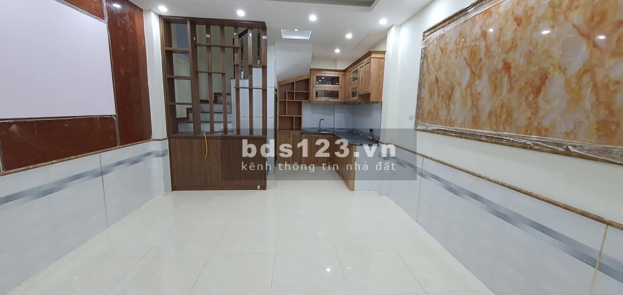 Bán Nhà 4 Tầng 4 Ngủ Phố Quang Tiến, Đại Mỗ, Ô tô đỗ cửa giá 3 tỷ 3