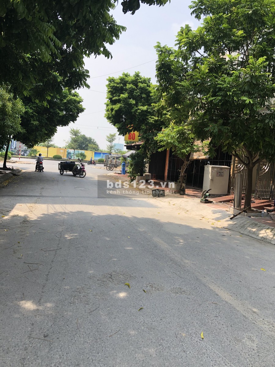 Bán đất phân lô dịch vụ Giếng Sen ngay ngã tư Lê Trọng Tấn - Tố Hữu, Hà Đông.
