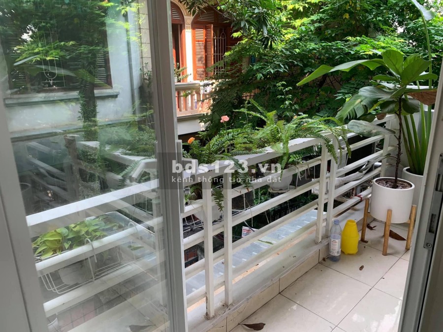 Bán Nhà Kim Ngưu, diện tích 48m2, 4 tẩng, mặt tiền 4m, sổ riêng, giá 3.2 tỷ, lh 0702156658