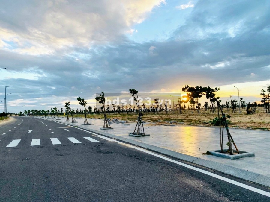 Đất nền ven biển Thành phố Quy Nhơn - Nhơn Hội New City giá bán 30 triệu/m2