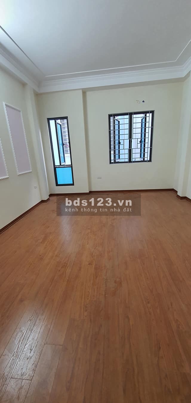 Bán Nhà 4 Tầng 4 Ngủ Phố Quang Tiến, Đại Mỗ, Ô tô đỗ cửa giá 3 tỷ 3