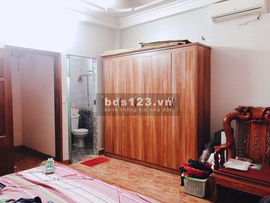 Ngôi nhà đẹp Hai Bà Trưng, Hà Nội, DT 32m2 x 5 tầng, MT 4,7m