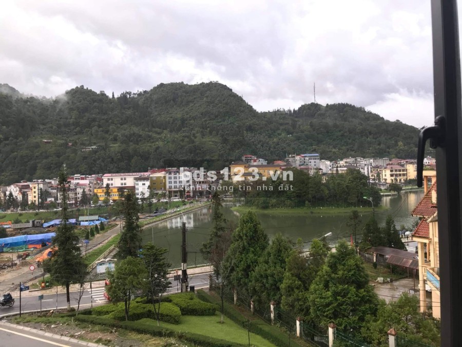 Gia đình chuyển về Hà Nội cần bán gấp Khách sạn tại trung tâm Sapa
