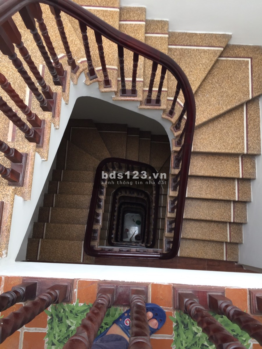 Bán nhà chính chủ số 9 Ngõ 46 Tương Mai, diện tích sử dụng 80m2, giá 8.5 tỷ hướng tốt